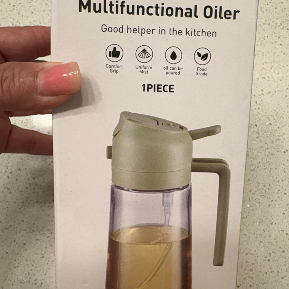 Multifunctional Olive Oil Dispenser with Comfort Grip - Green